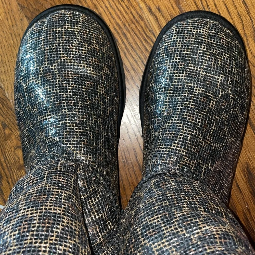 UGG Metallic Silver and Black Patterned Winter Boots - Picture 2 of 16